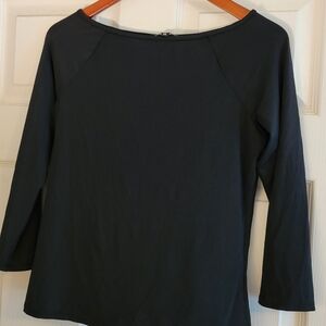 Guess Collection Classic Black Women's Knit Top Size Medium Long Sleeves